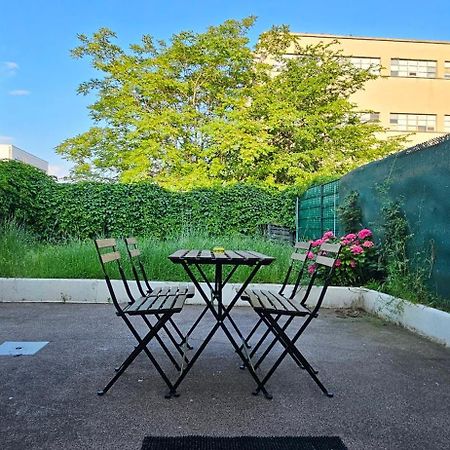 Charmante Maison Avec Jardin Sans Vis-A-Vis Saint-Fons Esterno foto