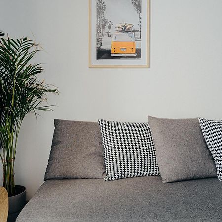 Charmante Maison Avec Jardin Sans Vis-A-Vis Saint-Fons Esterno foto
